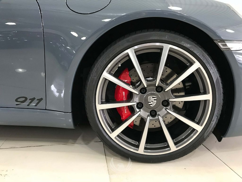 Foto do veículo PORSCHE  911 CARRERA S 2017 5.850 KM 599.000,00