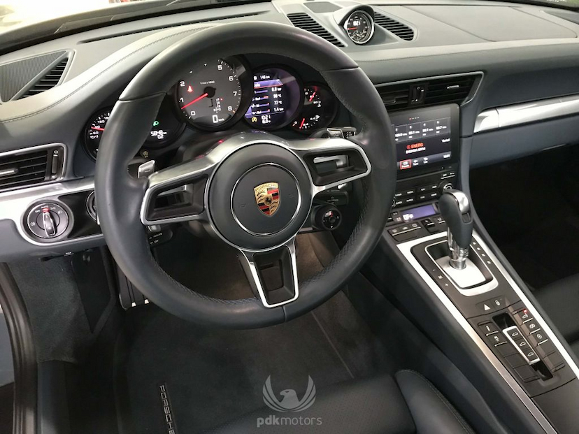 Foto do veículo PORSCHE  911 CARRERA S 2017 5.850 KM 599.000,00
