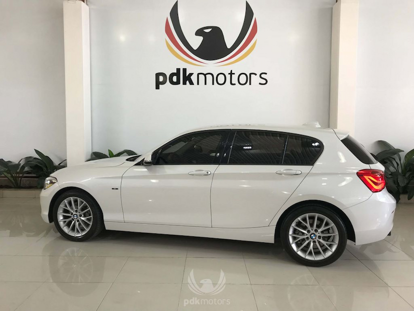 Foto do veículo BMW  120I SPORT GP 2016 47.355 KM 105.000,00