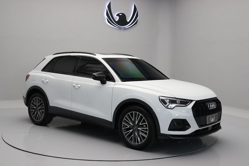 Foto do veículo AUDI Q3 BLACK S-TRONIC 2021 6.965 KM 319.000,00