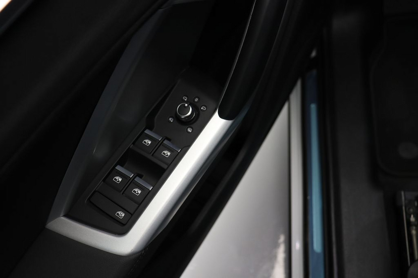 Foto do veículo AUDI Q3 BLACK S-TRONIC 2021 6.965 KM 319.000,00