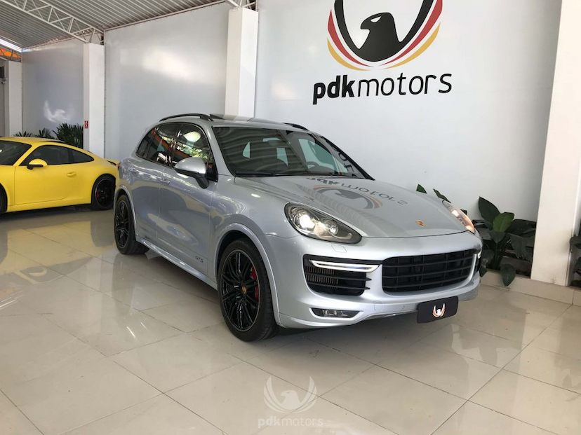 Foto do veículo PORSCHE  CAYENNE GTS 2016 80.810 KM 375.000,00