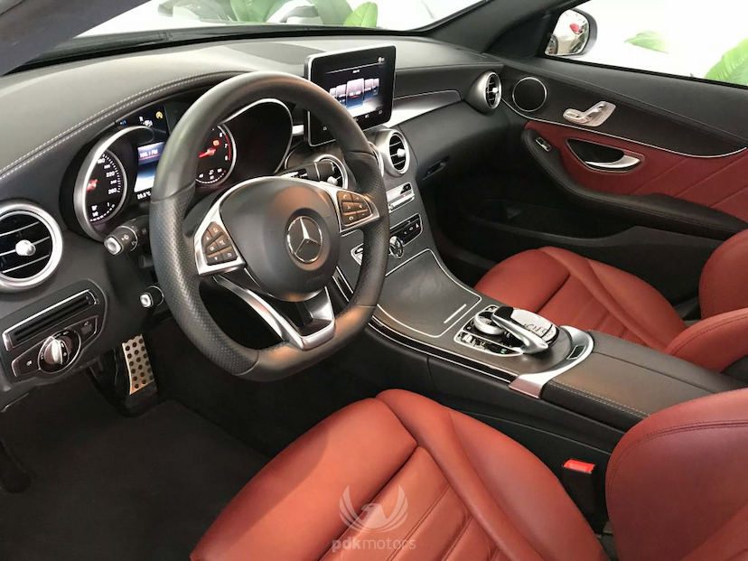 Foto do veículo MERCEDES-BENZ  C250 CGI SPORT 2015 8.480 KM 179.900,00