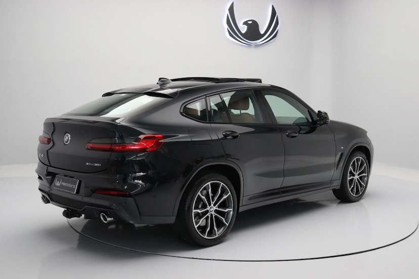 Foto do veículo BMW X4 XDRIVE 30I M SPORT 2021 17.470 KM 459.000,00