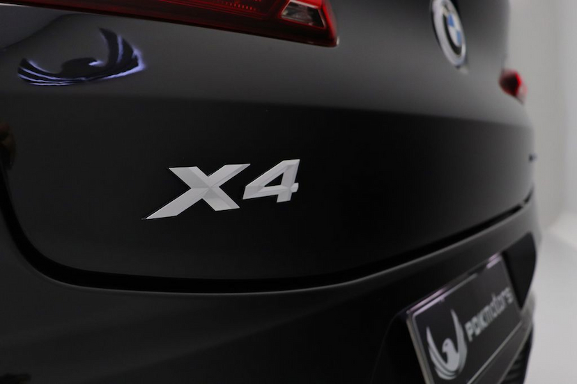 Foto do veículo BMW X4 XDRIVE 30I M SPORT 2021 17.470 KM 459.000,00