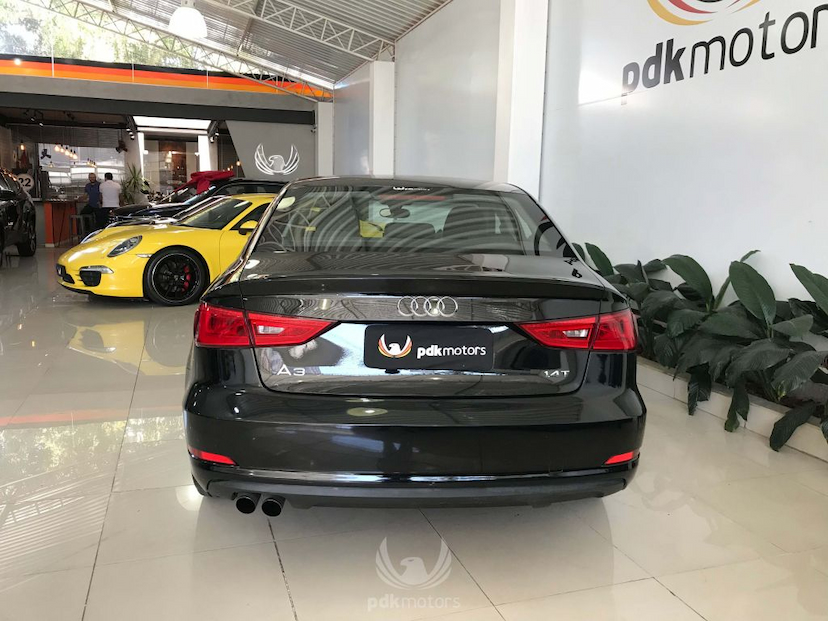 Foto do veículo AUDI  A3 SEDAN 2015 49.482 KM 89.000,00