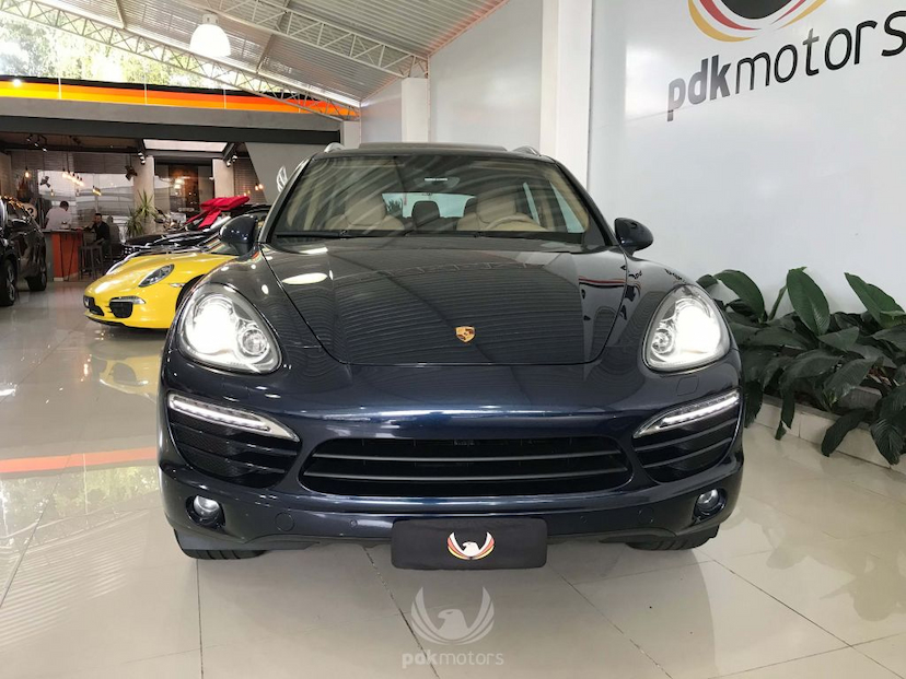Foto do veículo PORSCHE  CAYENNE V6 2014 34.700 KM 249.000,00