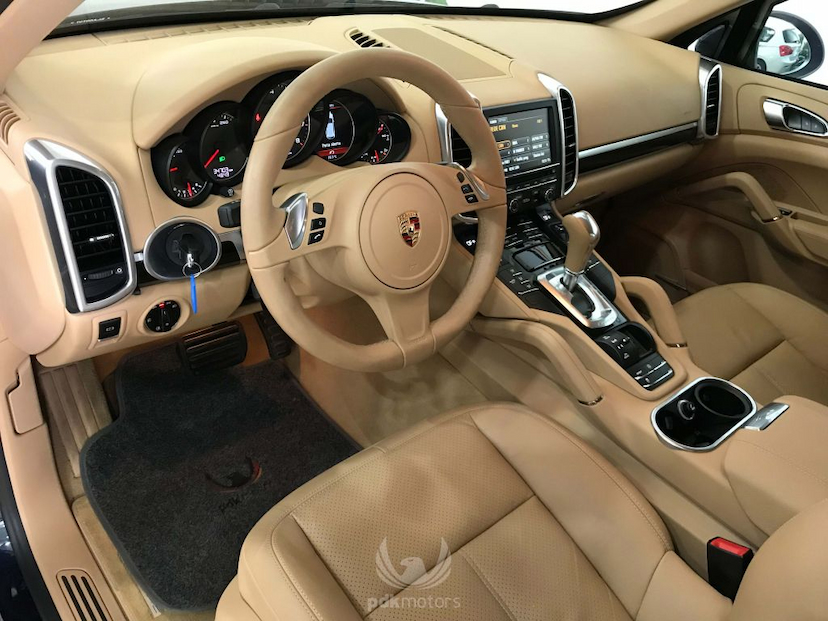 Foto do veículo PORSCHE  CAYENNE V6 2014 34.700 KM 249.000,00