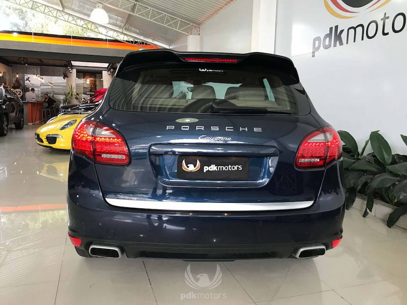 Foto do veículo PORSCHE  CAYENNE V6 2014 34.700 KM 249.000,00