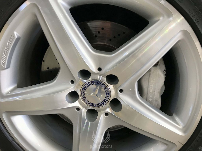 Foto do veículo MERCEDES-BENZ  CLS 400 2015 19.850 KM 269.000,00