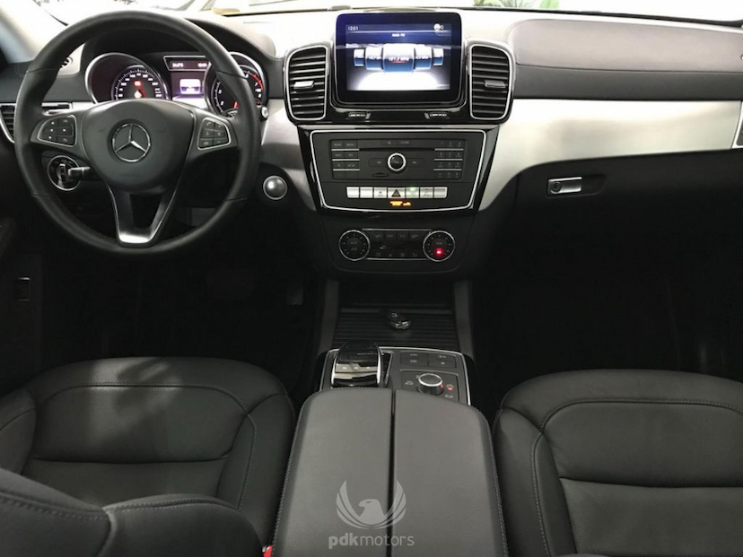 Foto do veículo MERCEDES-BENZ  C63 S AMG 2016 19.940 KM 434.000,00