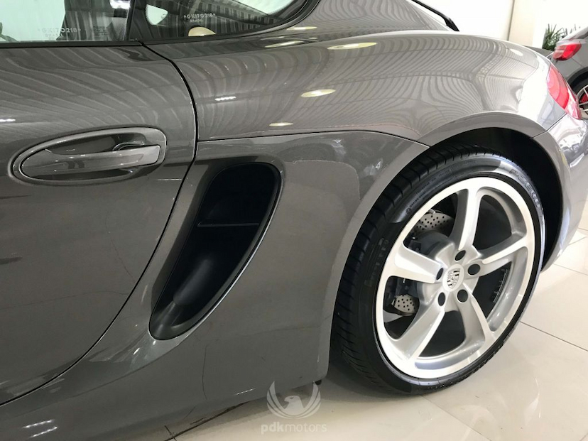 Foto do veículo PORSCHE  CAYMAN 2016 1.323 KM 309.000,00
