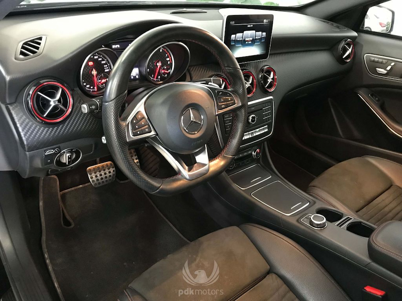 Foto do veículo MERCEDES-BENZ  A250 SPORT 2016 51.250 KM 169.000,00