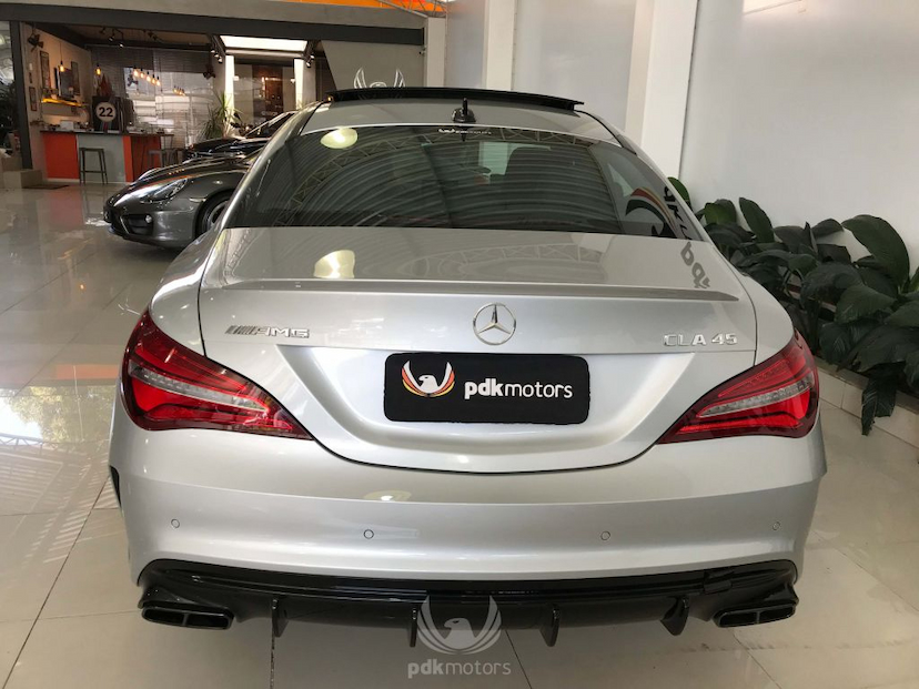 Foto do veículo MERCEDES-BENZ  CLA 45 AMG 2017 18.905 KM 290.000,00
