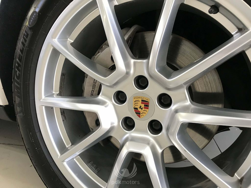 Foto do veículo PORSCHE  MACAN S 2015 69.870 KM 269.000,00