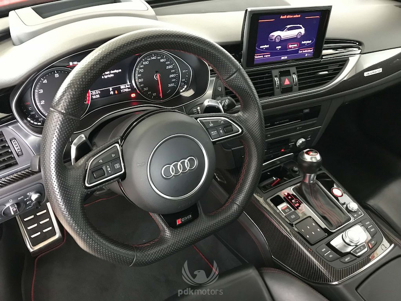 Foto do veículo AUDI RS6 AVANT PERFORMANCE 2017 11.750 KM 495.000,00