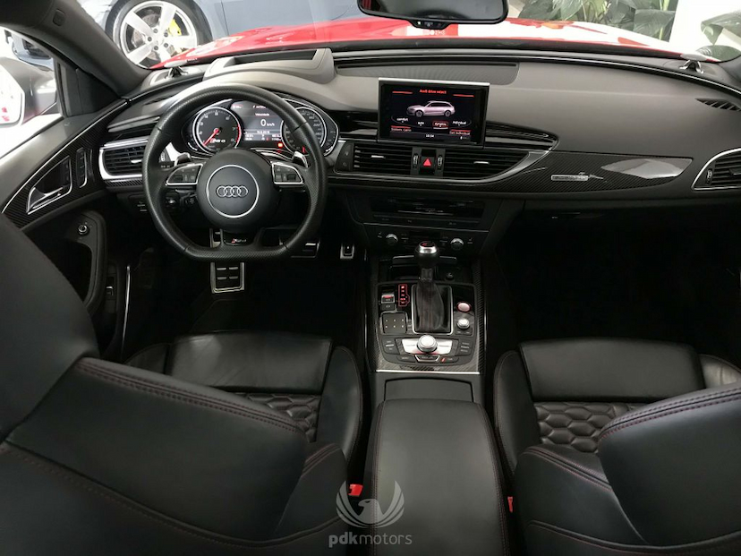 Foto do veículo AUDI RS6 AVANT PERFORMANCE 2017 11.750 KM 495.000,00