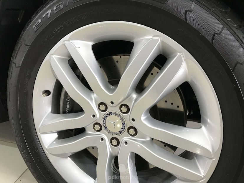 Foto do veículo MERCEDES-BENZ  GL 500 BLUEEFFICIENCY 2015 1.900 KM 399.000,00