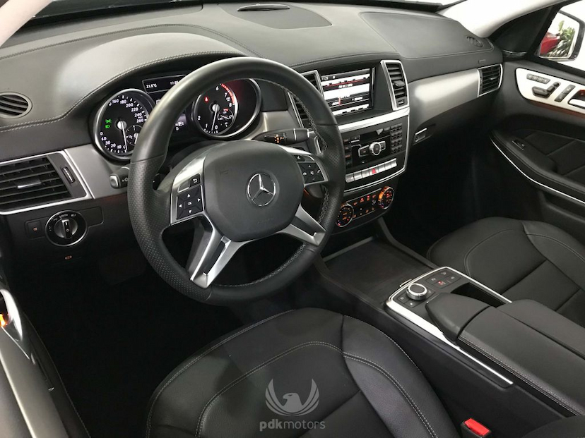 Foto do veículo MERCEDES-BENZ  GL 500 BLUEEFFICIENCY 2015 1.900 KM 399.000,00