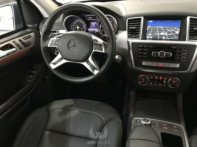 Foto do veículo MERCEDES-BENZ  GL 500 BLUEEFFICIENCY 2015 1.900 KM 399.000,00