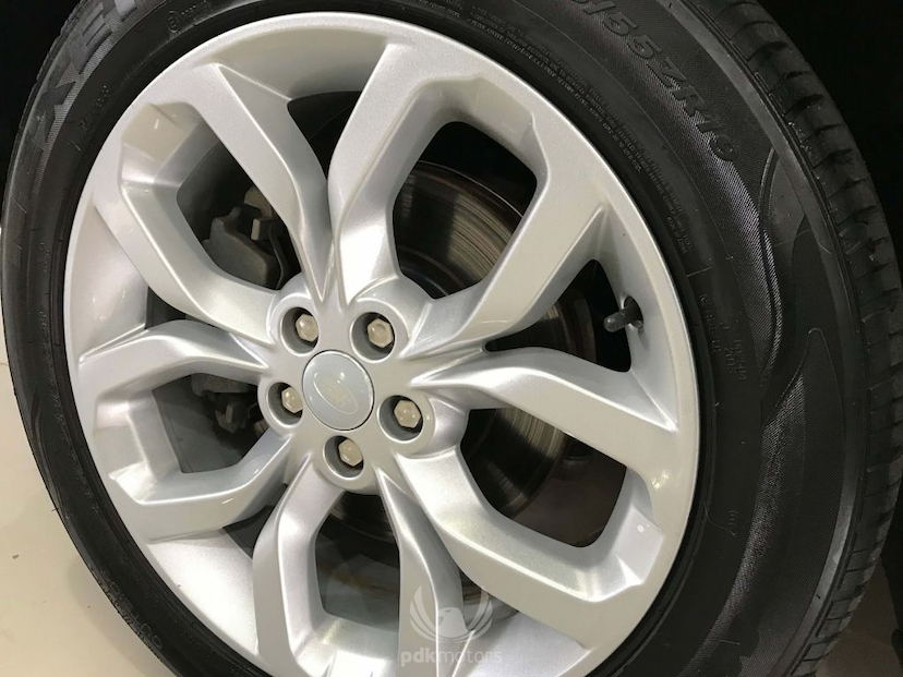 Foto do veículo LAND ROVER  DISCOVERY SPORT HSE SD4 2016 52.180 KM 189.000,00