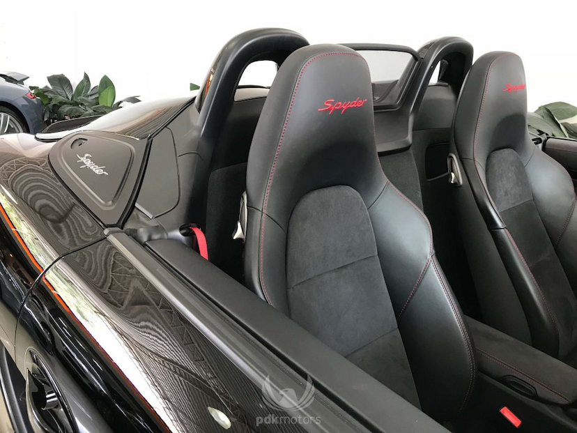 Foto do veículo PORSCHE  BOXSTER SPYDER 2016 15.840 KM 519.000,00