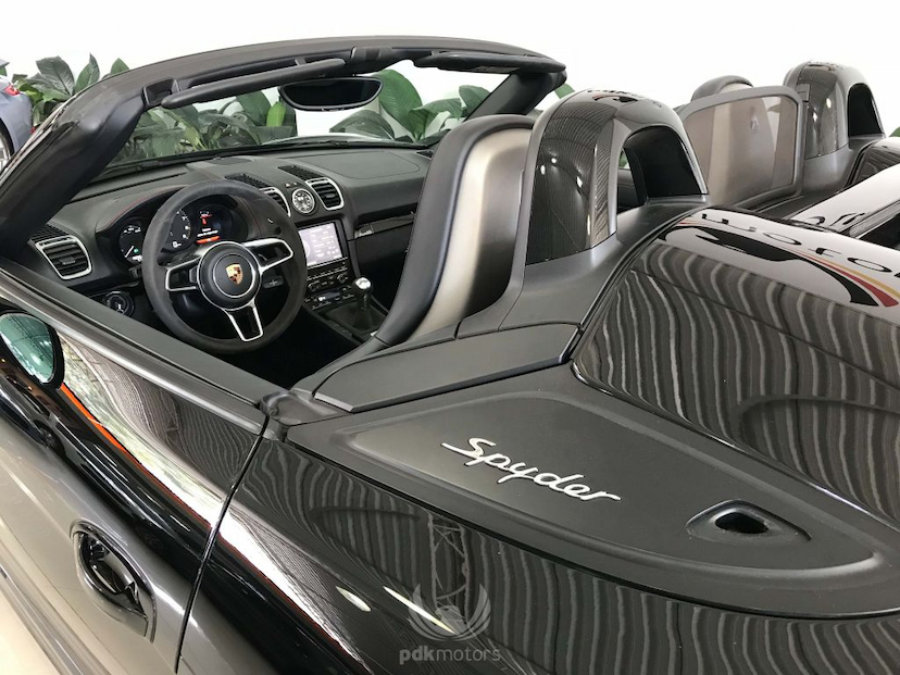 Foto do veículo PORSCHE  BOXSTER SPYDER 2016 15.840 KM 519.000,00