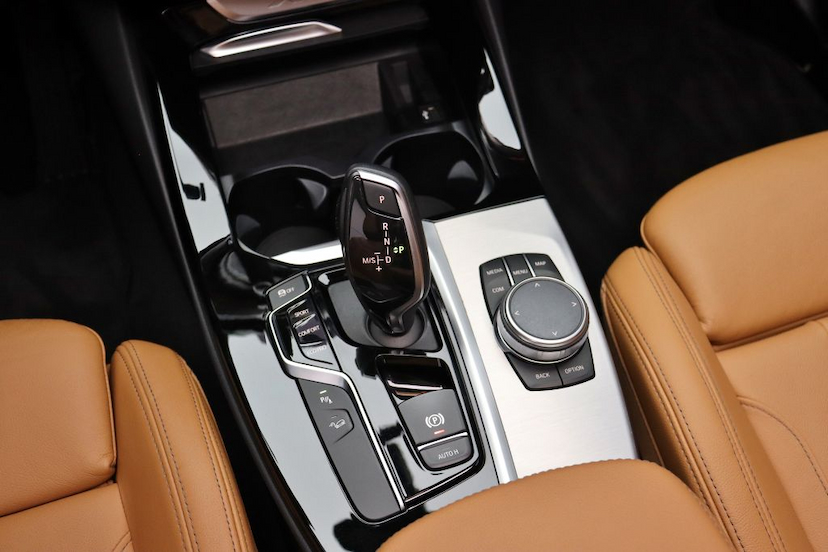 Foto do veículo BMW X3 XDRIVE20I X LINE 2020 24.540 KM 290.000,00