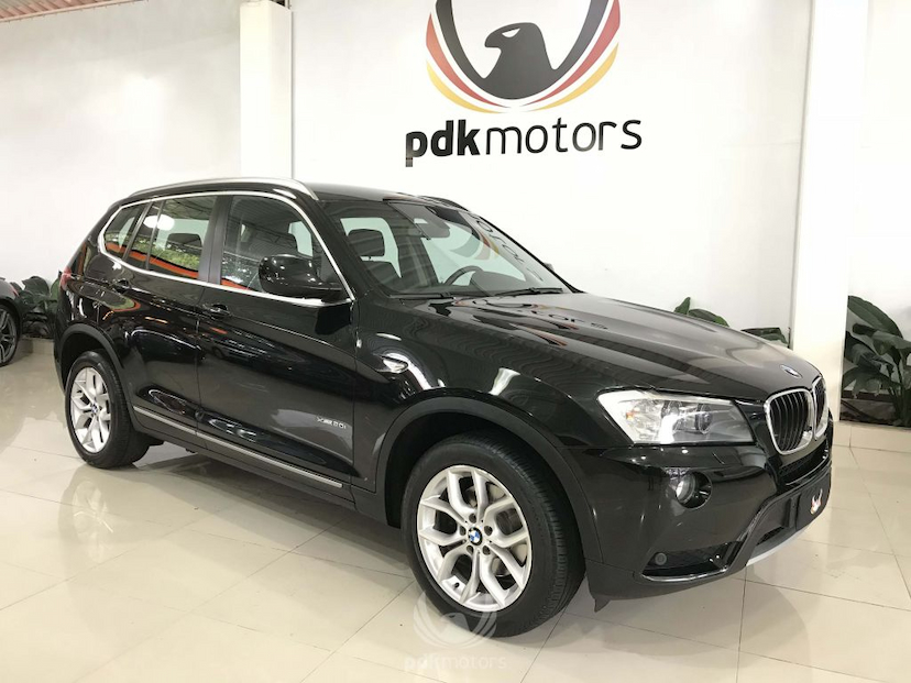 Foto do veículo BMW  X3 20I 2013 27.020 KM 99.000,00