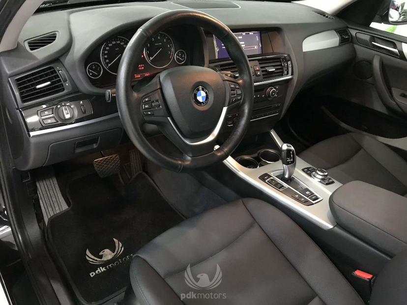 Foto do veículo BMW  X3 20I 2013 27.020 KM 99.000,00
