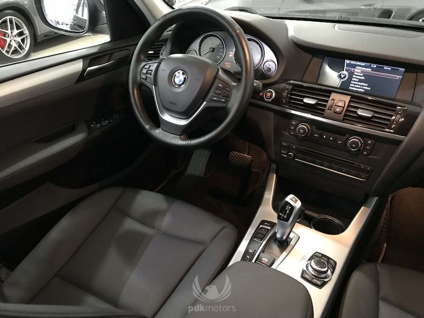 Foto do veículo BMW  X3 20I 2013 27.020 KM 99.000,00