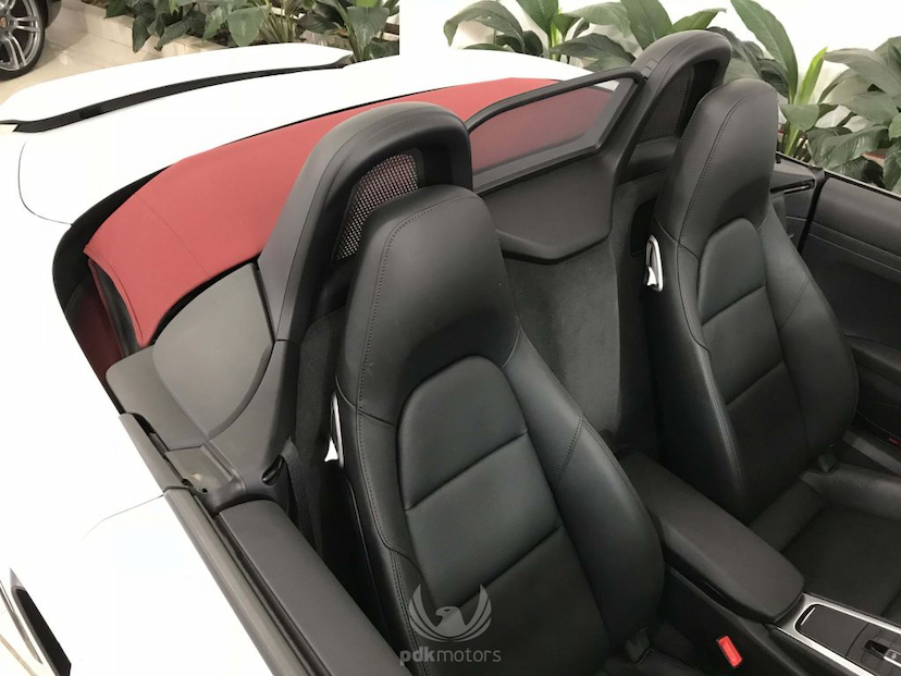 Foto do veículo PORSCHE  718 BOXSTER 2018 845 KM 400.000,00
