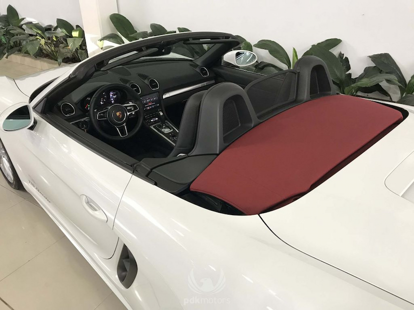 Foto do veículo PORSCHE  718 BOXSTER 2018 845 KM 400.000,00