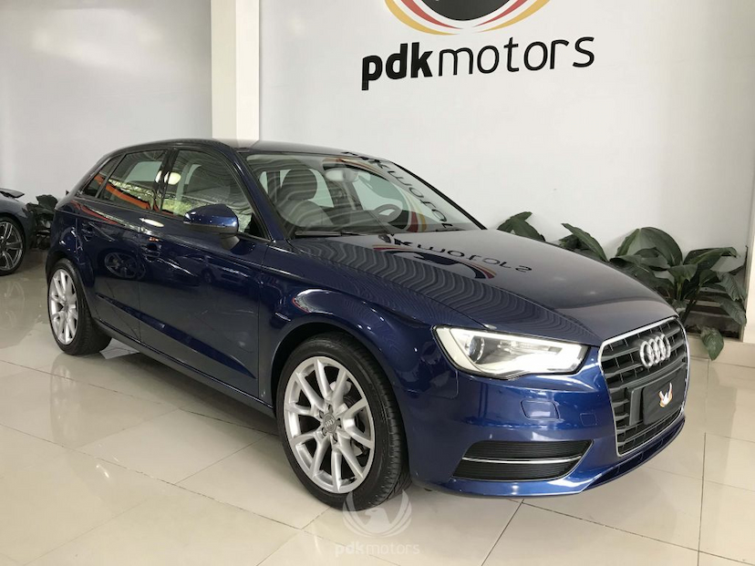 Foto do veículo AUDI  A3 SPORTBACK ATTRACTION 2015 48.000 KM 76.500,00