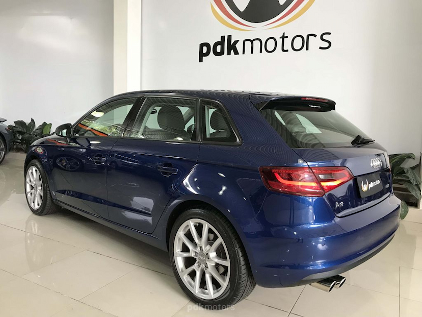 Foto do veículo AUDI  A3 SPORTBACK ATTRACTION 2015 48.000 KM 76.500,00