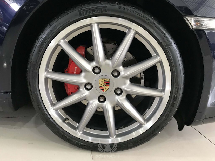 Foto do veículo PORSCHE  CAYMAN S 2008 57.922 KM 159.000,00