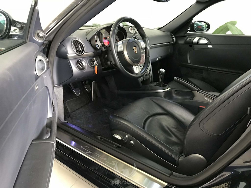 Foto do veículo PORSCHE  CAYMAN S 2008 57.922 KM 159.000,00