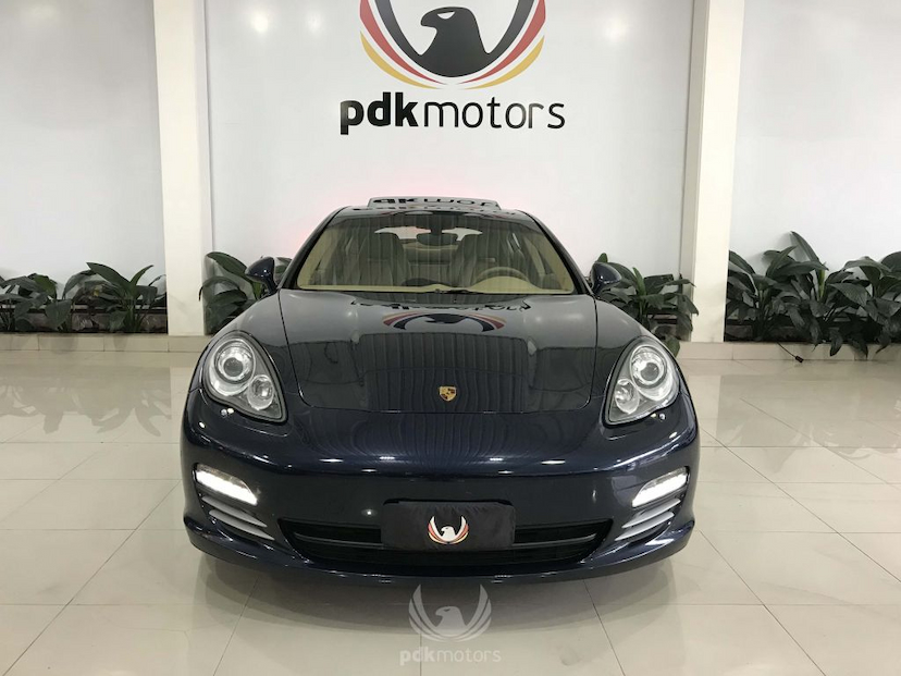 Foto do veículo PORSCHE  PANAMERA 4S 2010 22.495 KM 259.000,00