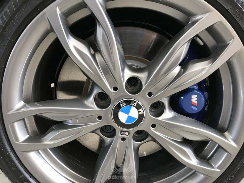 Foto do veículo BMW  M140I 2017 5.210 KM 215.000,00