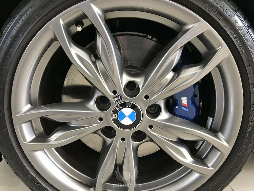 Foto do veículo BMW  M140I 2017 5.210 KM 215.000,00