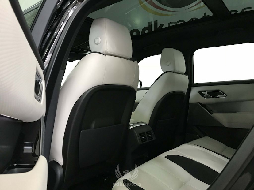 Foto do veículo LAND ROVER  VELAR R-DYNAMIC SE 2018 6.120 KM 415.000,00