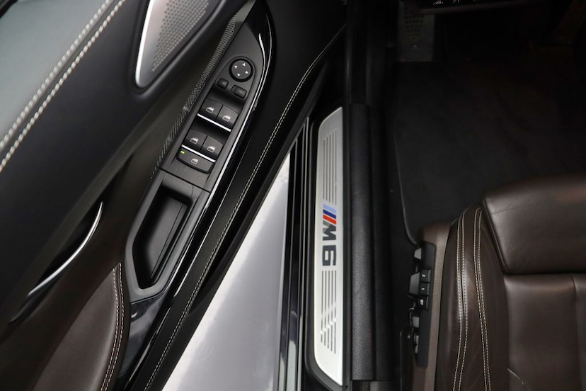 Foto do veículo BMW M6 GRAN COUPé 2015 34.410 KM 389.000,00