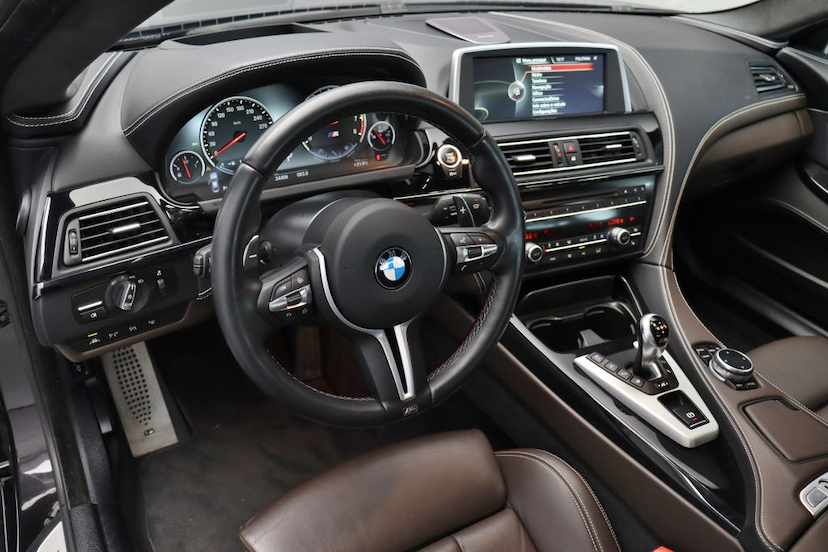 Foto do veículo BMW M6 GRAN COUPé 2015 34.410 KM 389.000,00