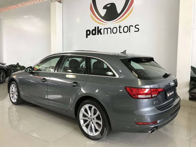 Foto do veículo AUDI  A4 AMBIENTE AVANT 2017 10.260 KM 165.000,00
