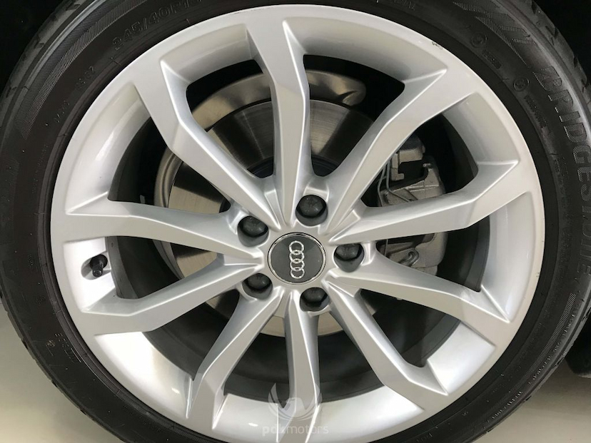 Foto do veículo AUDI  A4 AMBIENTE AVANT 2017 10.260 KM 165.000,00
