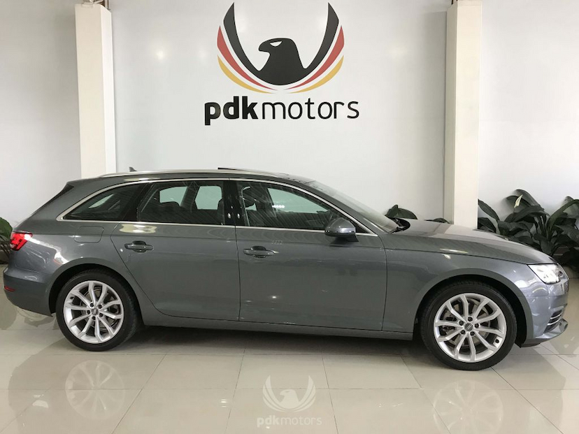 Foto do veículo AUDI  A4 AMBIENTE AVANT 2017 10.260 KM 165.000,00