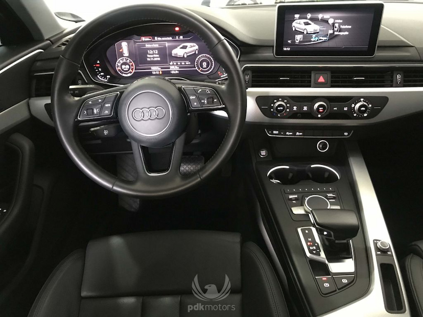 Foto do veículo AUDI  A4 AMBIENTE AVANT 2017 10.260 KM 165.000,00