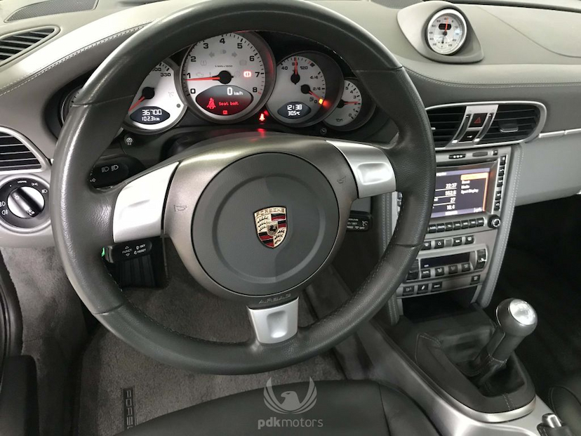 Foto do veículo PORSCHE  911 CARRERA 4S 2006 36.700 KM 259.000,00