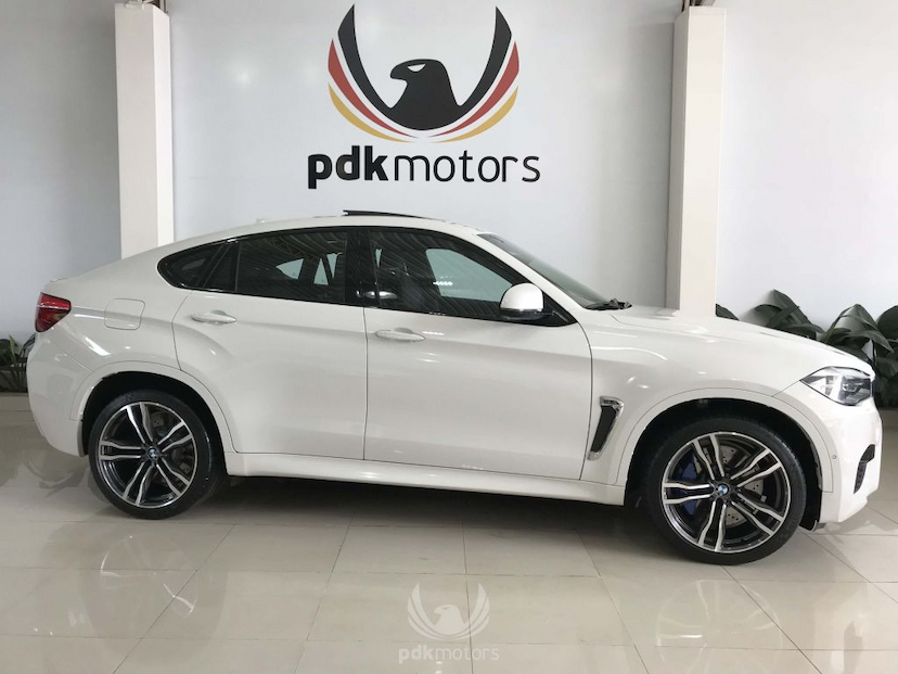 Foto do veículo BMW  X6 M 2016 19.125 KM 389.000,00