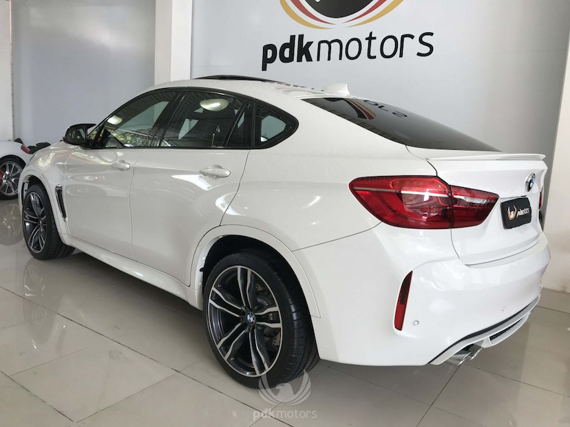 Foto do veículo BMW  X6 M 2016 19.125 KM 389.000,00